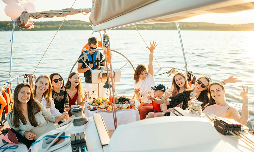 toronto yacht party.jpg